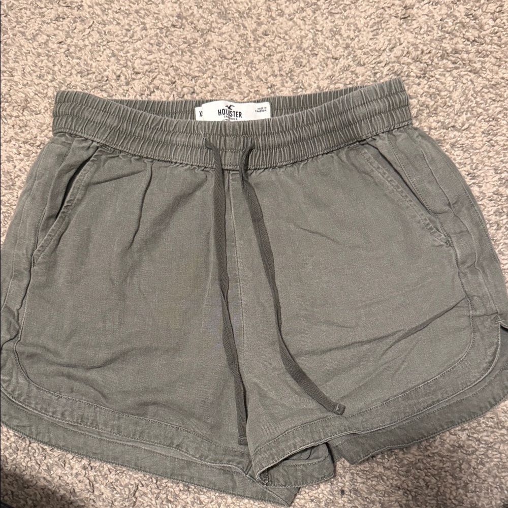 Hollister Women's Green Casual Shorts